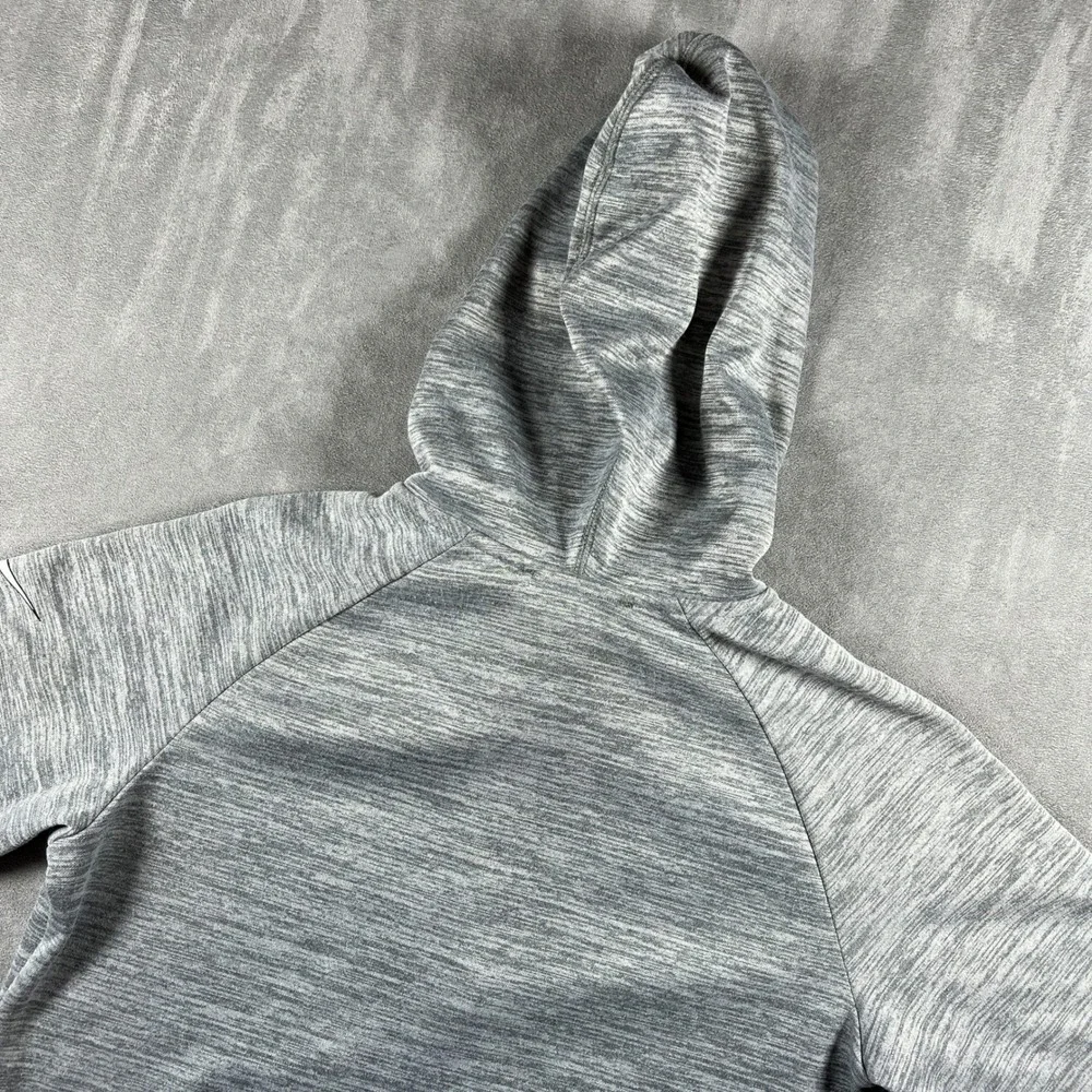 Nike this therma